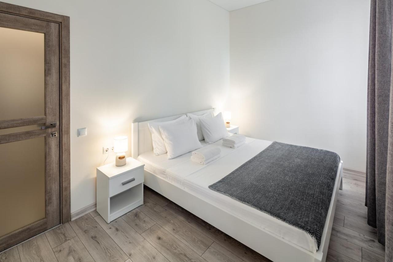 Alfa Apartments Kulisha 40 Lviv Exteriör bild