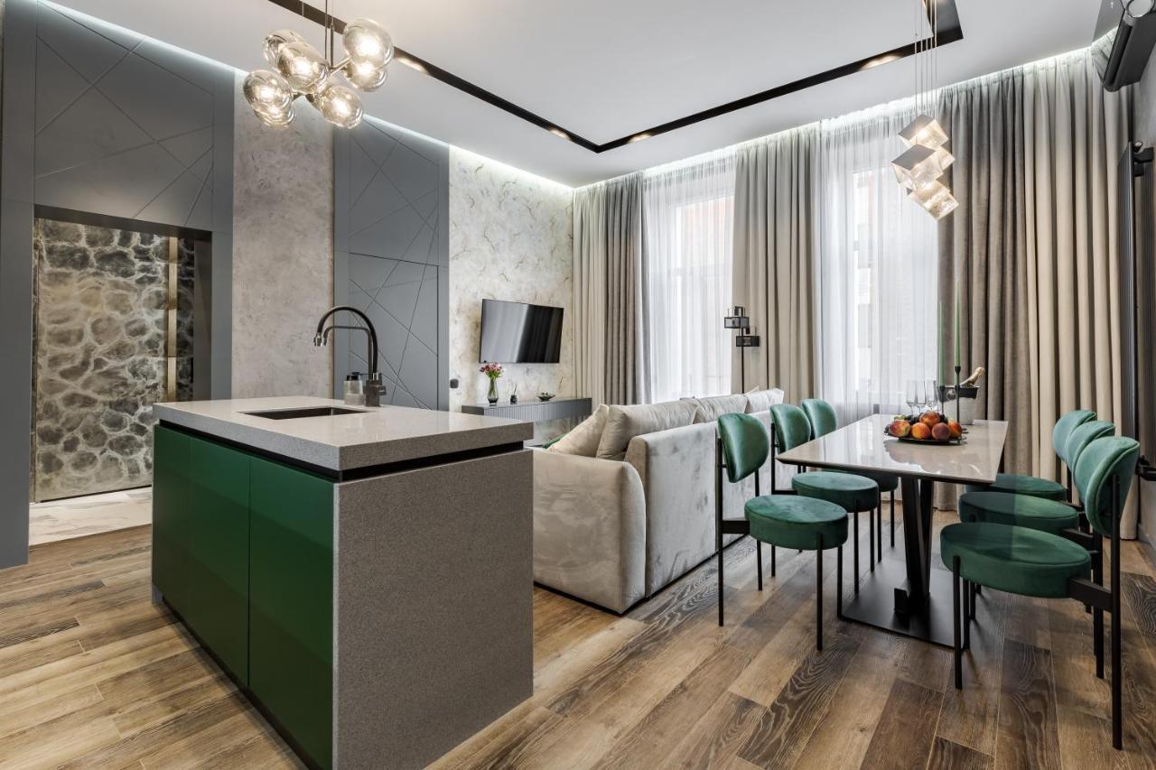 Alfa Apartments Kulisha 40 Lviv Exteriör bild