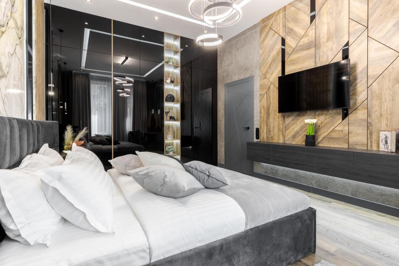 Alfa Apartments Kulisha 40 Lviv Exteriör bild