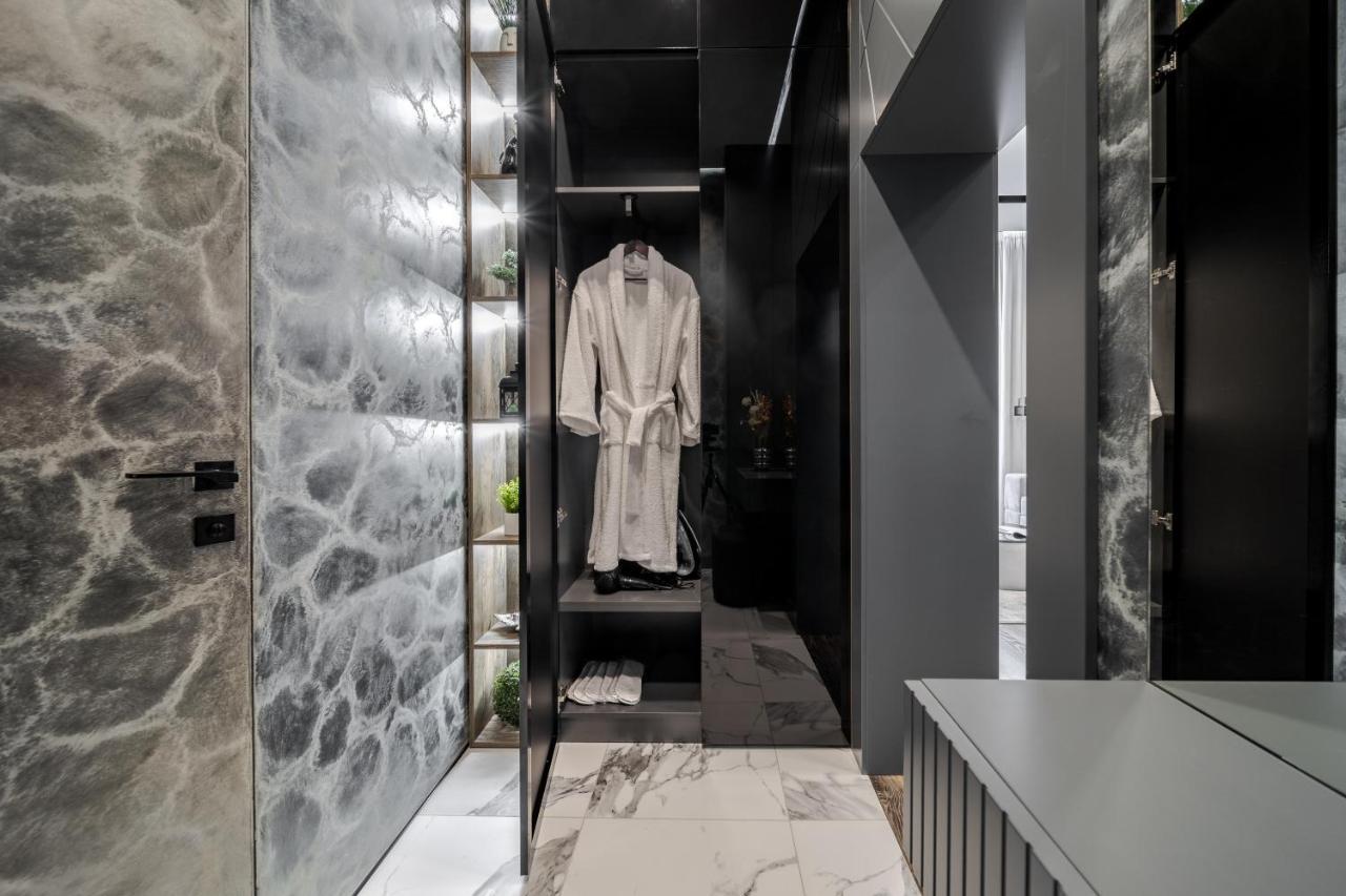 Alfa Apartments Kulisha 40 Lviv Exteriör bild