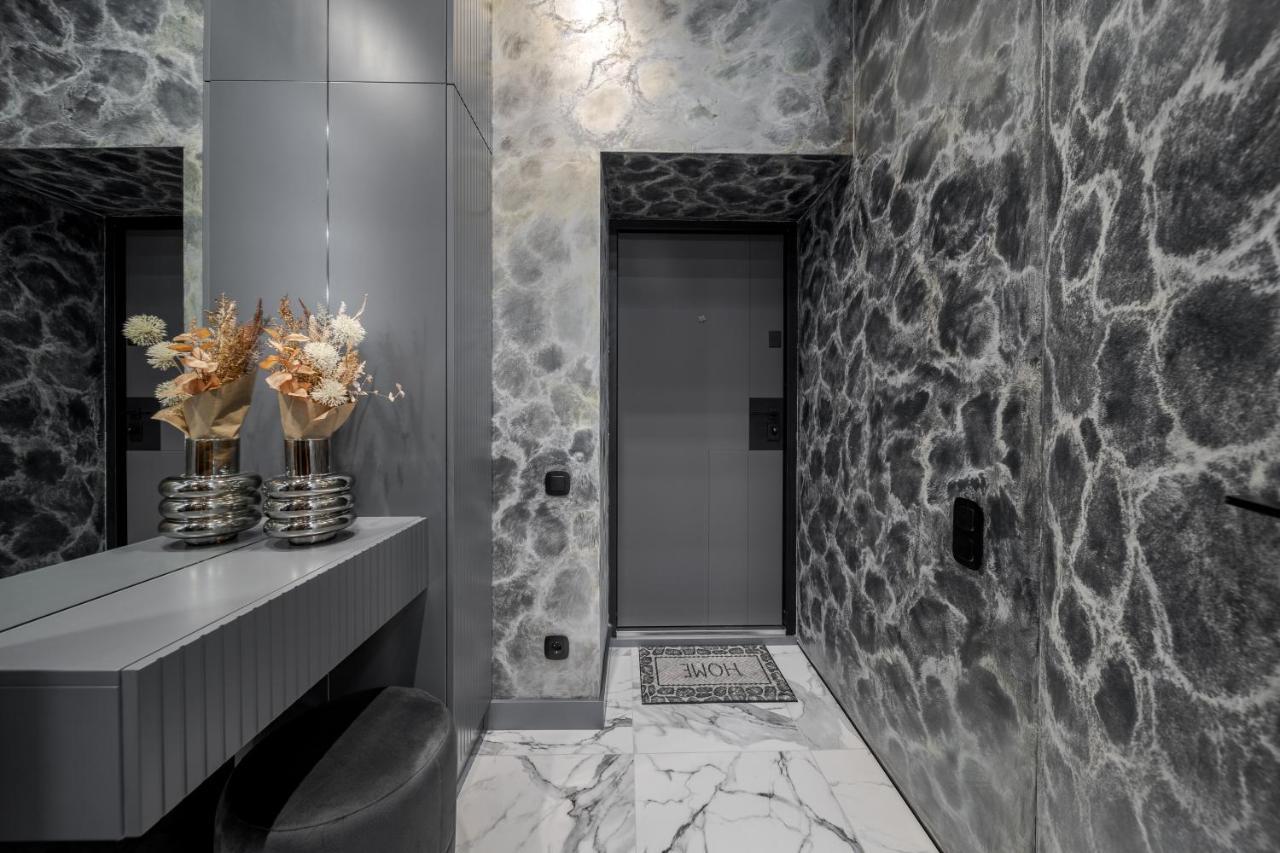 Alfa Apartments Kulisha 40 Lviv Exteriör bild