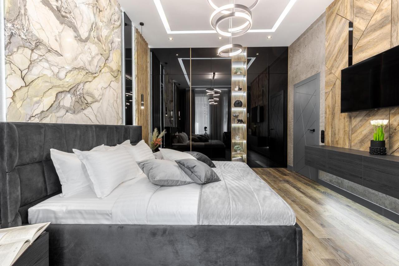 Alfa Apartments Kulisha 40 Lviv Exteriör bild